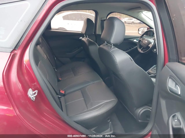 Ford FOCUS SE 2015 1FADP3K28FL274279 Image 8