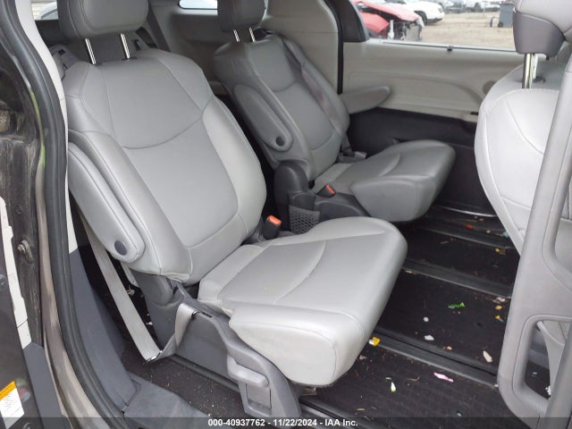 Toyota SIENNA XLE 2021 5TDYSKFC7MS005631 Image 8