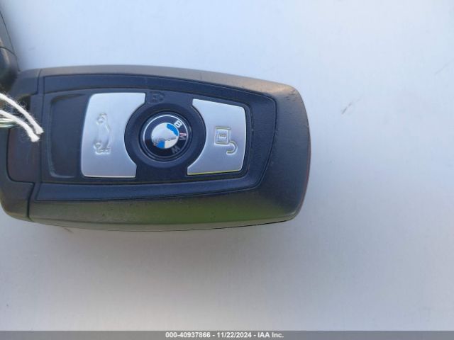 WBA3B1G57FNT02182 BMW 320i