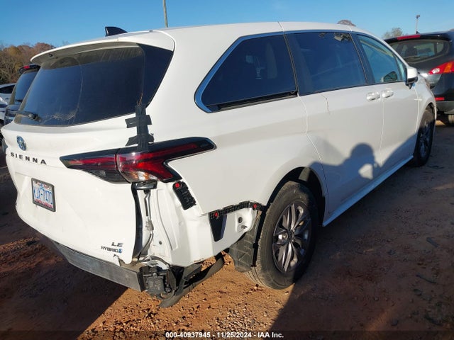 5TDKSKFC0PS099460 Toyota SIENNA LE