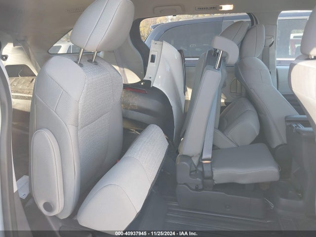 5TDKSKFC0PS099460 Toyota SIENNA LE