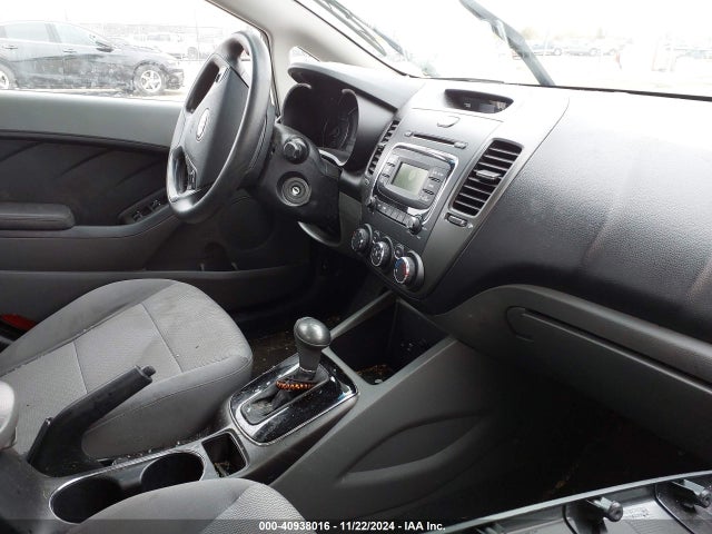 KIA FORTE LX 2017 3KPFK4A77HE101451 Image 5