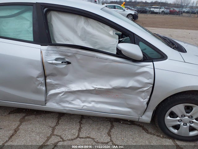 KIA FORTE LX 2017 3KPFK4A77HE101451 Image 6