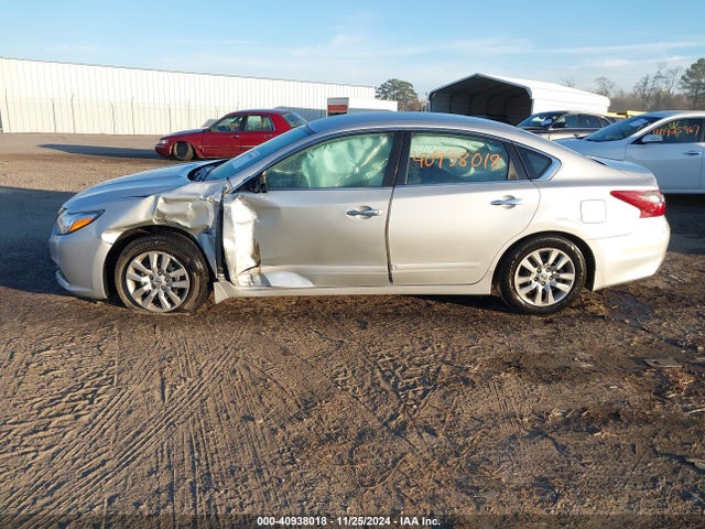 Nissan Altima 2.5 S 2018 1N4AL3AP5JC281162 Image 14
