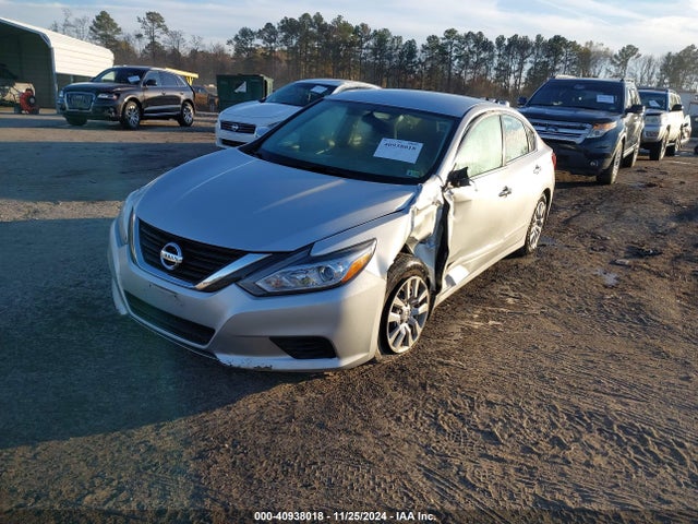Nissan Altima 2.5 S 2018 1N4AL3AP5JC281162 Image 2