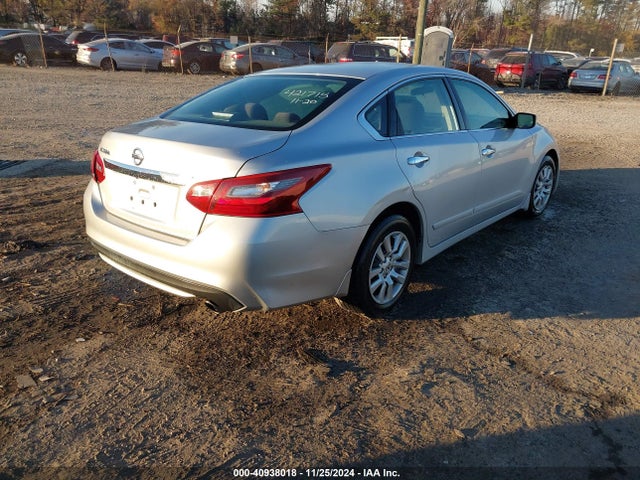 Nissan Altima 2.5 S 2018 1N4AL3AP5JC281162 Image 4