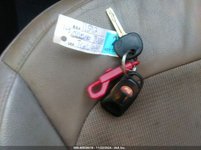 KM8JU3AG5EU888827 Hyundai TUCSON SE