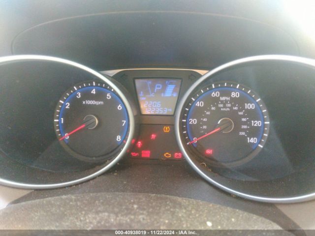KM8JU3AG5EU888827 Hyundai TUCSON SE