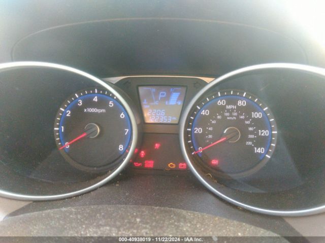 KM8JU3AG5EU888827 Hyundai TUCSON SE