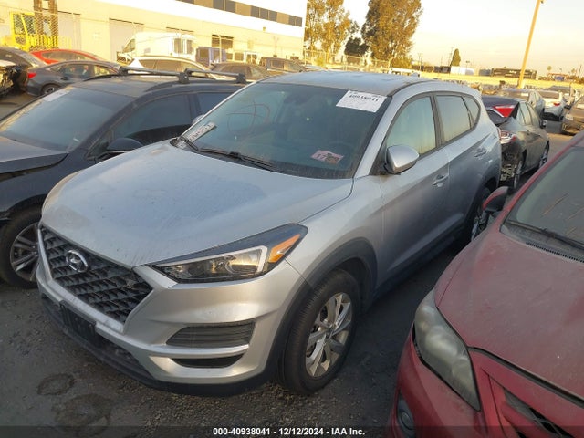 Hyundai TUCSON SE 2019 KM8J23A43KU855297 Image 2