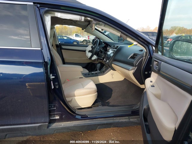 Subaru Outback 2.5i Premium 2018 4S4BSAFC7J3257064 Image 5