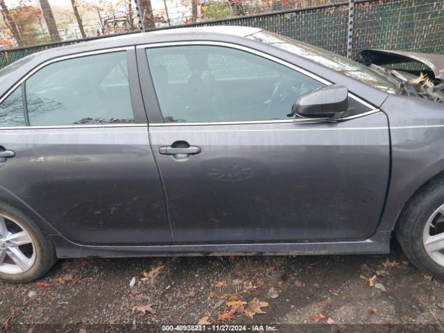 4T1BF1FK3EU417100 Toyota CAMRY SE