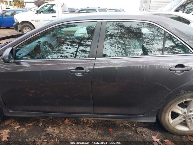 4T1BF1FK3EU417100 Toyota CAMRY SE