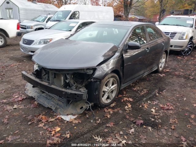 4T1BF1FK3EU417100 Toyota CAMRY SE