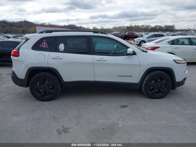 1C4PJMCS8FW755824 Jeep Cherokee Latitude Altitude