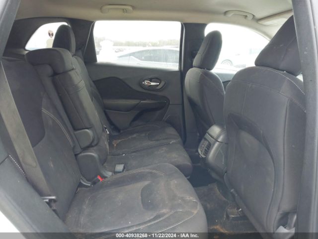 1C4PJMCS8FW755824 Jeep Cherokee Latitude Altitude