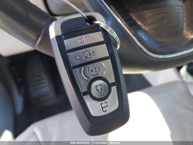 2LMPJ6LR9HBL51332 Lincoln Mkx Reserve