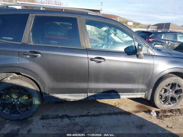 Subaru Forester 2.5i Premium 2018 JF2SJAGC2JH598379 Image 13