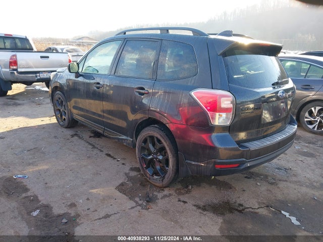 Subaru Forester 2.5i Premium 2018 JF2SJAGC2JH598379 Image 3