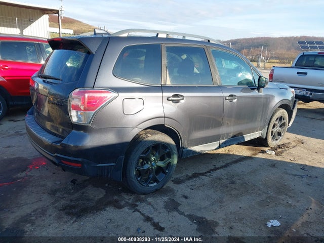 Subaru Forester 2.5i Premium 2018 JF2SJAGC2JH598379 Image 4