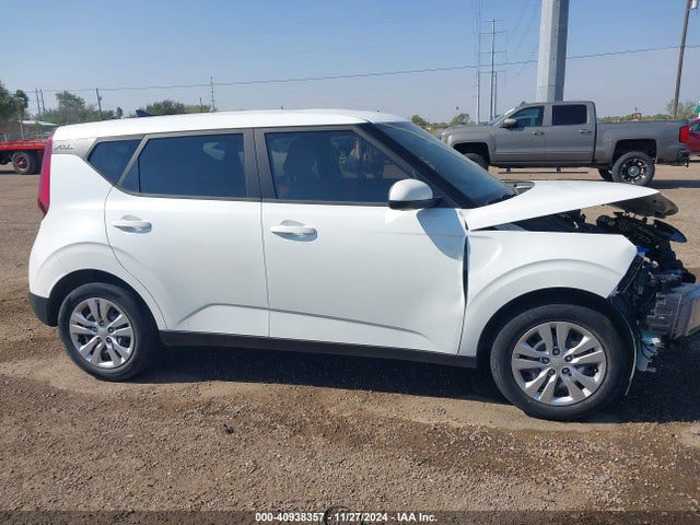 KIA SOUL LX 2022 KNDJ23AU0N7153736 Image 14