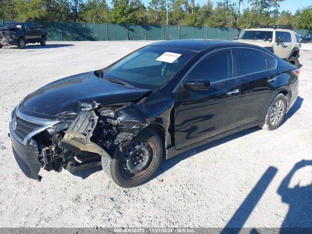 Nissan Altima 2.5 S 2014 1N4AL3AP3EN213324 Image 2