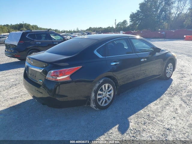 Nissan Altima 2.5 S 2014 1N4AL3AP3EN213324 Image 4
