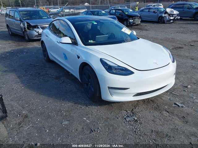 2022 TESLA MODEL 3 5YJ3E1EB5NF180597 Photo 0