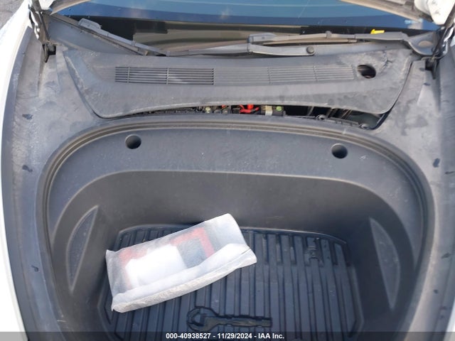 2022 TESLA MODEL 3 5YJ3E1EB5NF180597 Photo 9