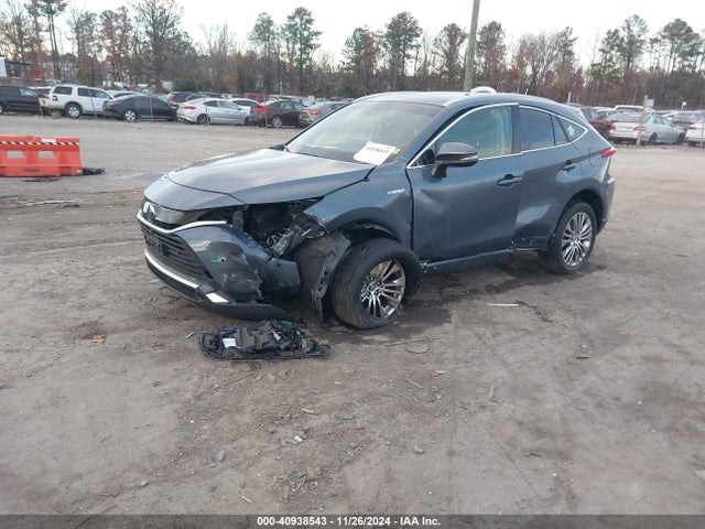 Toyota Venza Limited 2021 JTEAAAAH1MJ035296 Image 2