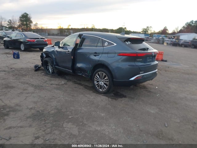 Toyota Venza Limited 2021 JTEAAAAH1MJ035296 Image 3