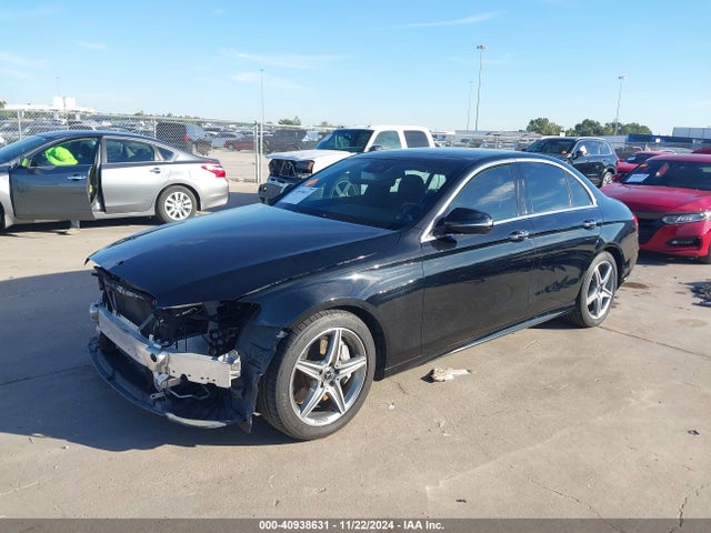 Mercedes-Benz E 300 2019 WDDZF4JBXKA514874 Image 2
