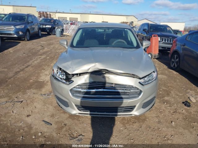 3FA6P0H78FR180589 Ford FUSION SE