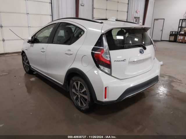 JTDKDTB34J1618438 Toyota Prius C One