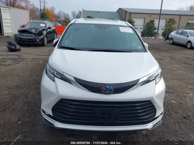 5TDYSKFC0NS049181 Toyota SIENNA XLE