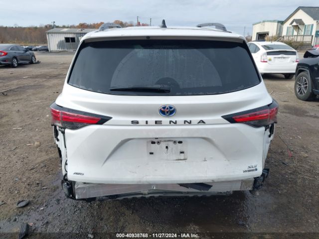 5TDYSKFC0NS049181 Toyota SIENNA XLE