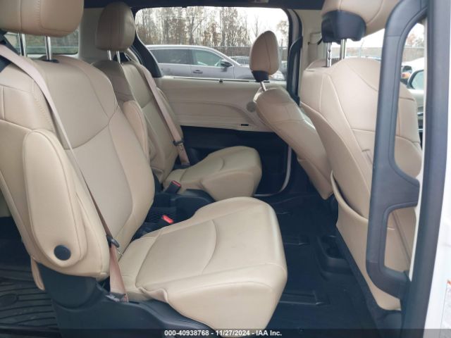 5TDYSKFC0NS049181 Toyota SIENNA XLE
