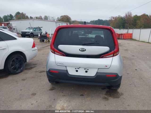 KNDJ23AU8M7748784 KIA SOUL S