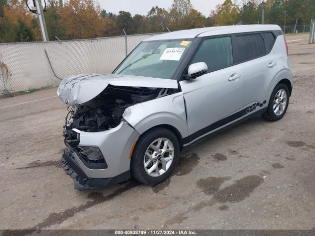 KNDJ23AU8M7748784 KIA SOUL S