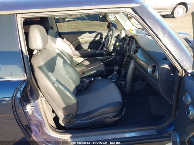 2006 MINI COOPER S WMWRE33536TJ36158 Photo 4
