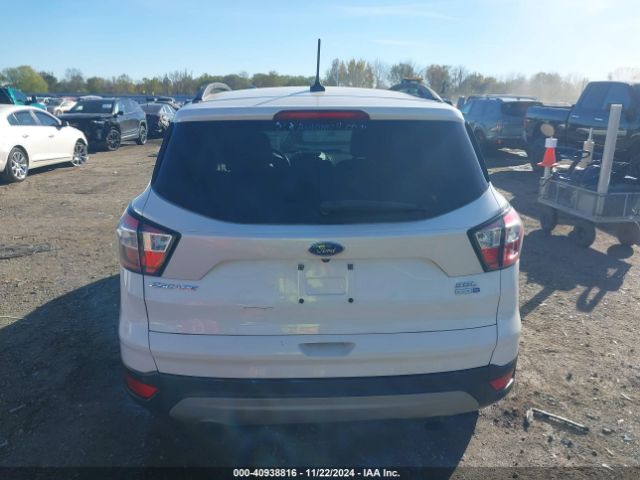 1FMCU9HD2JUB09434 Ford ESCAPE SEL