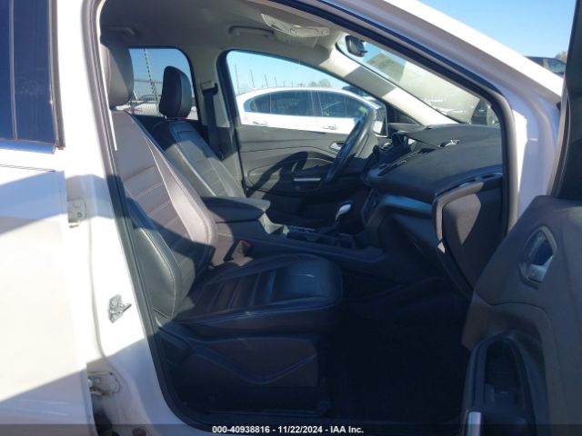 1FMCU9HD2JUB09434 Ford ESCAPE SEL