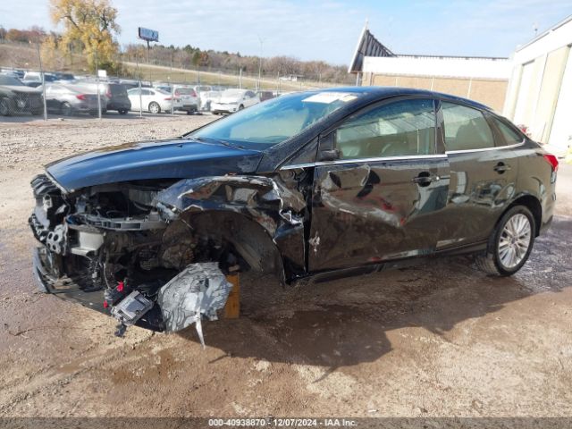 1FADP3J25FL230712 Ford Focus Titanium
