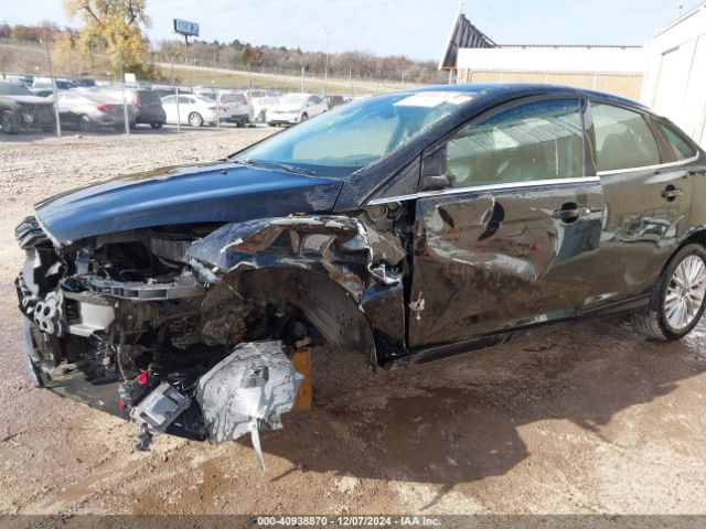 1FADP3J25FL230712 Ford Focus Titanium