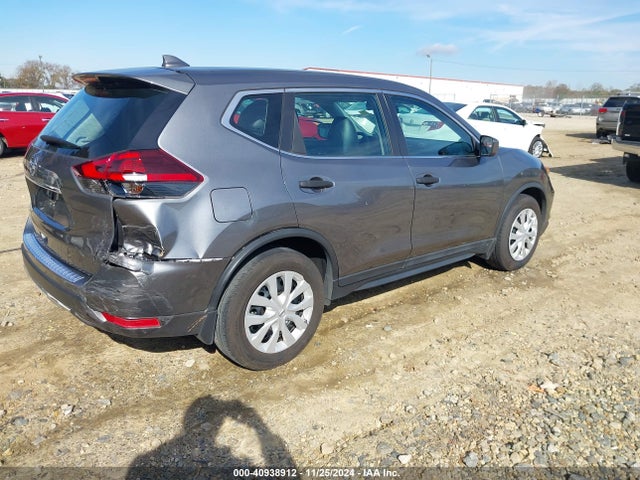 Nissan ROGUE S 2018 5N1AT2MT2JC756047 Image 4