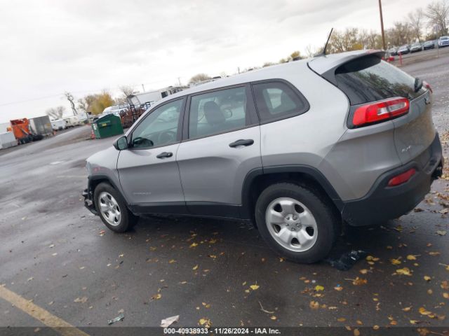 1C4PJMAB9GW323537 Jeep Cherokee Sport