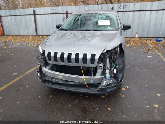 1C4PJMAB9GW323537 Jeep Cherokee Sport