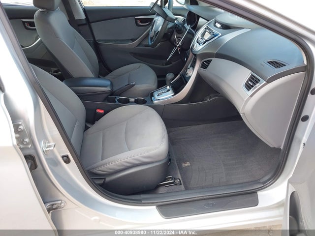 Продажа на аукционе авто 2012 Hyundai Elantra Gls, vin: 5NPDH4AE8CH126948, номер лота: 40938980