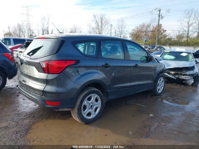 1FMCU0F71KUB23948 Ford ESCAPE S