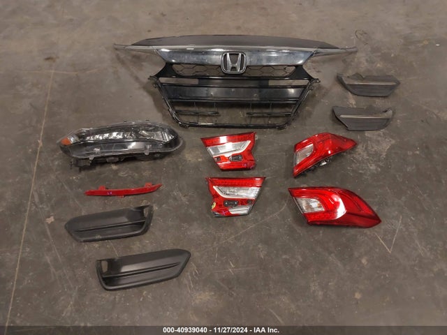 Honda ACCORD LX 2018 1HGCV1F11JA100707 Image 12